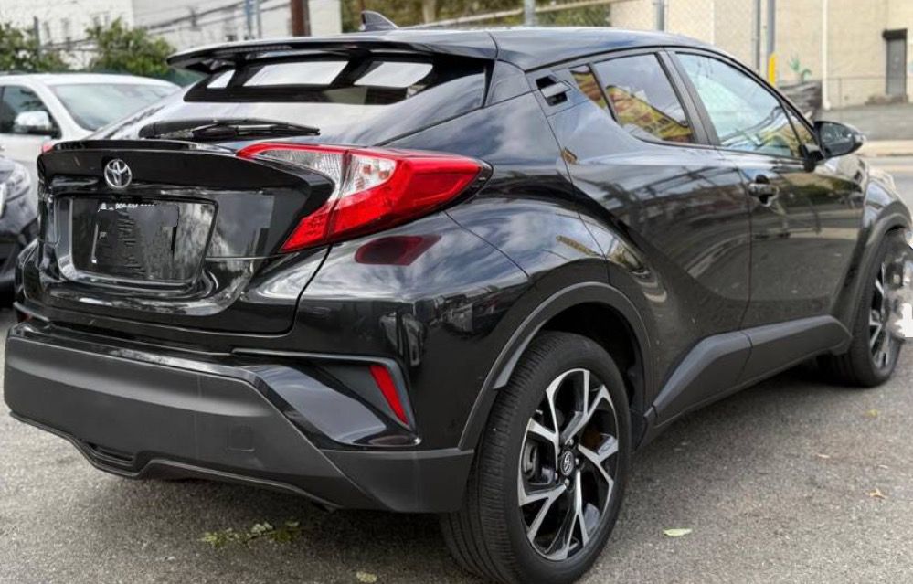 2017 TOYOTA COROLLA C-HR 99,000 Miles