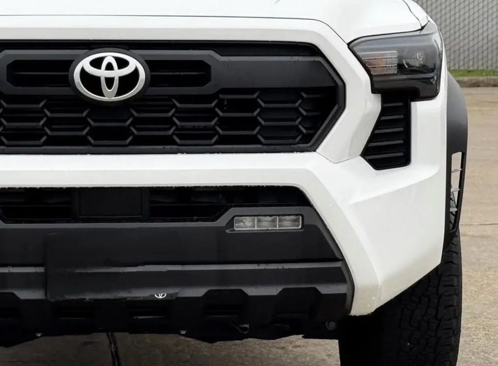 2025 Toyota Tacoma TDR, 16,400 miles