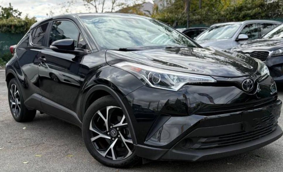 2017 TOYOTA COROLLA C-HR 99,000 Miles