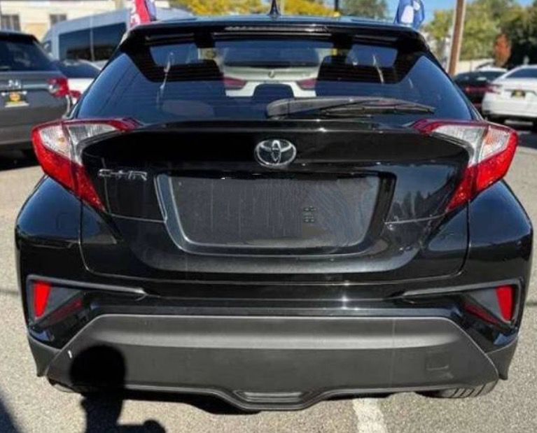 2017 TOYOTA COROLLA C-HR 99,000 Miles