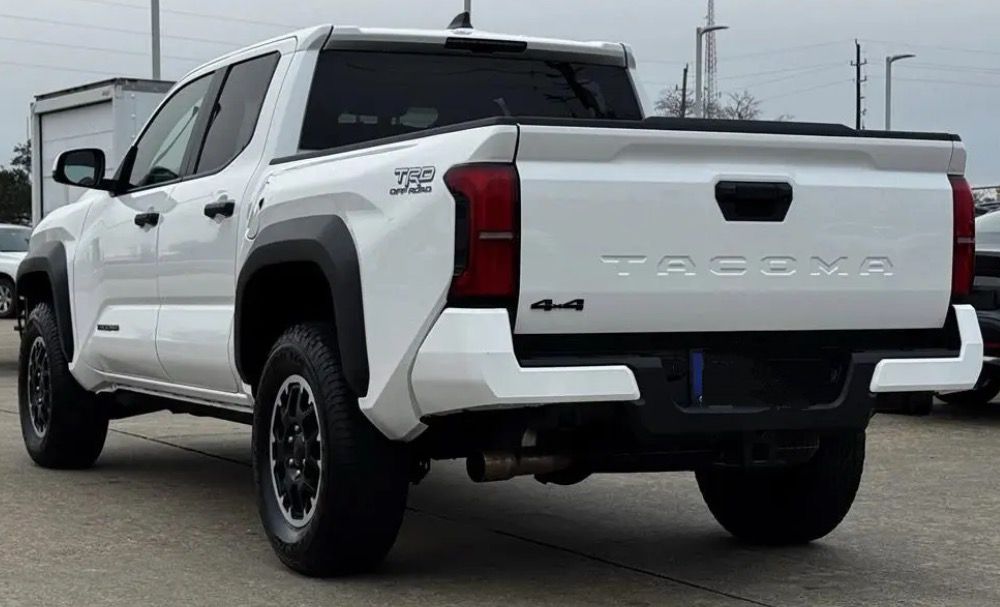 2025 Toyota Tacoma TDR, 16,400 miles
