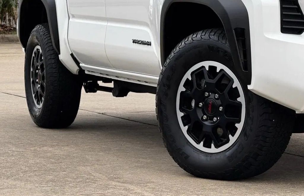 2025 Toyota Tacoma TDR, 16,400 miles