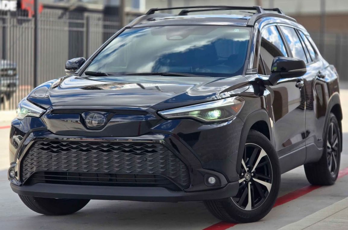 Toyota Corolla Cross 2024 · 4WD 62,000 Miles